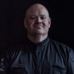 Kalfstong met aardpeer-author