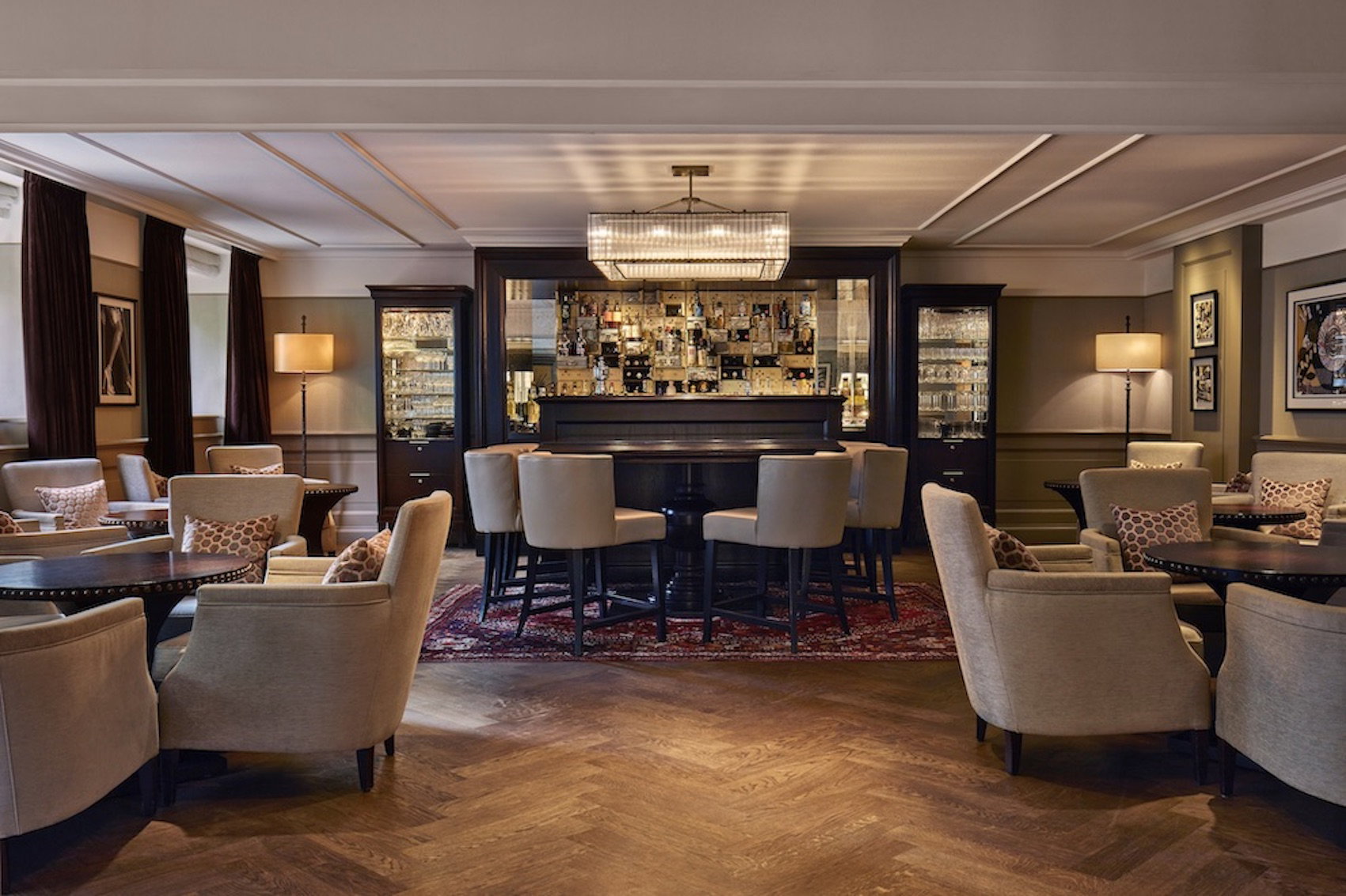 Waldorf Astoria Vault Bar