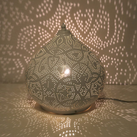 Oosterse filigrain tafellamp met prachtig licht effect Amsterdam