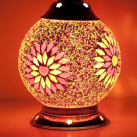 Oosterse tafellamp mozaïek rood/oranje met beads