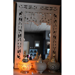 Oosterse spiegel met houtsnijwerk | Whitewash | Oosters interieur