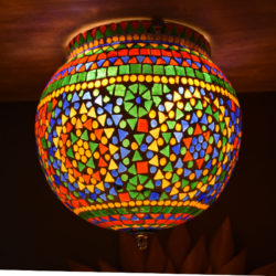 Oosterse plafondlamp | Mozaïek | Bolvormig | Oosterse lamp | Kleurrijke Oosterse plafonnières | Glasmozaïek | Marokkaanse lampen | Sfeerverlichting