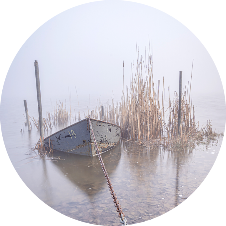 Muurcirkel behangen opplakken van kunstzinnige verlaten boot fotografie
